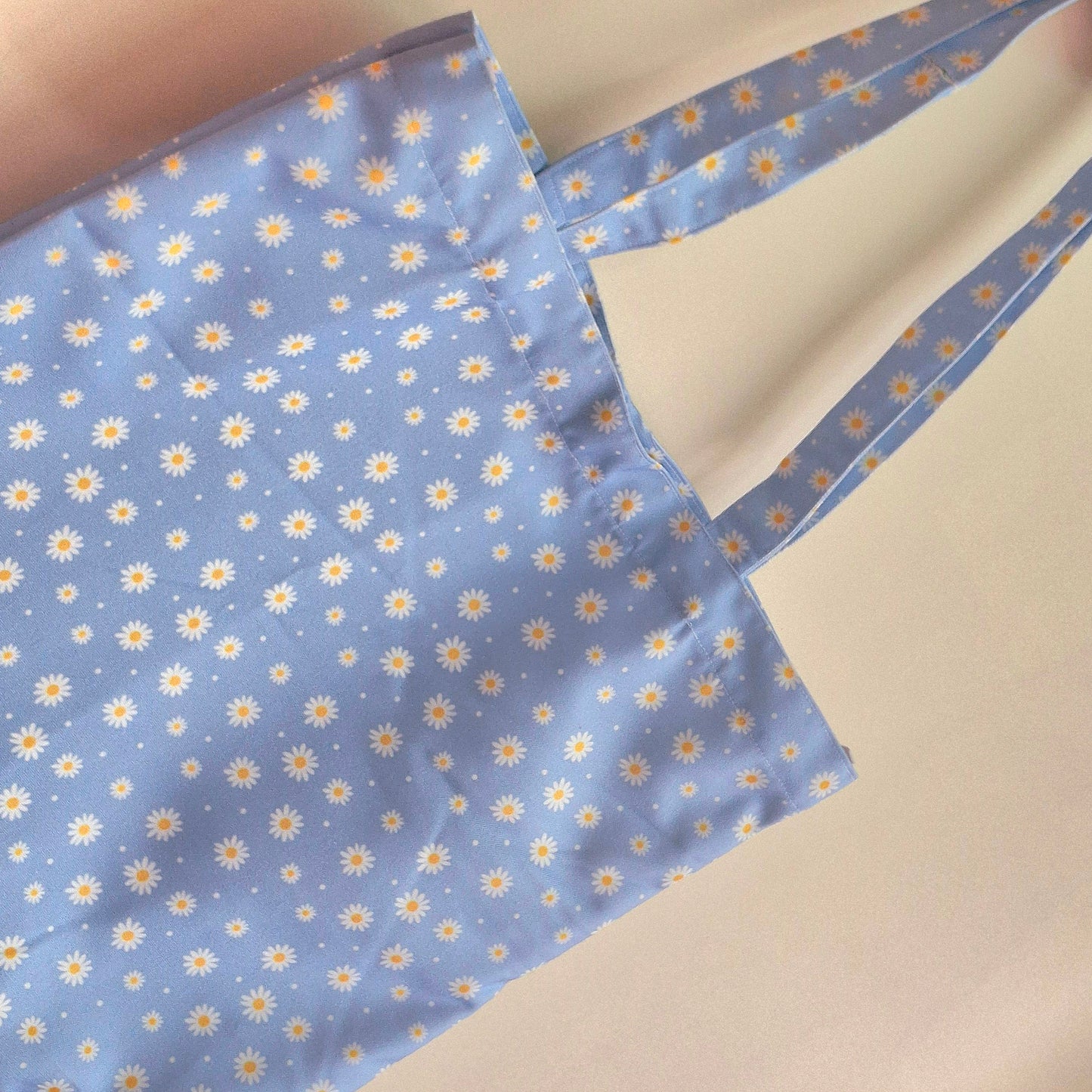 Daisies Pattern Pastel Blue Tote - Printed Everyday Large Canvas Shopping Tote Bag