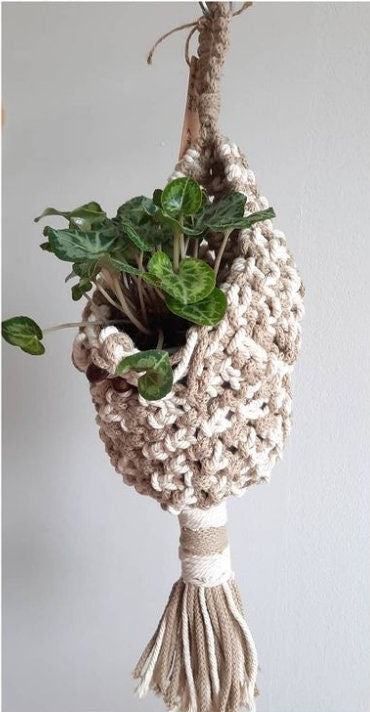 Macrame Beige Plant Pod Hanger